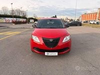 Usata Lancia Ypsilon Platinum 69 CV (50 kW) 2015 Rosso Utilitaria