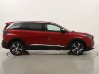 Usata Peugeot 5008 Allure 131 CV (96 kW) 2022 Rosso SUV