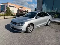 Usata VW Jetta 105 CV (77 kW) 2011 Grigio Berlina