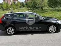 Usata Volvo V60 Kinetic 163 CV (119 kW) 2011 Nero Station wagon