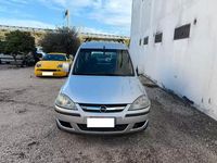Usata Opel Combo Enjoy 94 CV (69 kW) 2007 Argento Monovolume