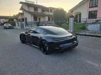 Usata Porsche Taycan 141 kW (193 CV) 2021 Nero Berlina
