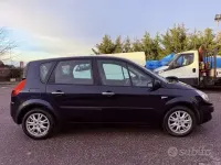 Usata Renault Scenic E-Tech 105 CV (77 kW) 2009 Blu/azzurro Monovolume