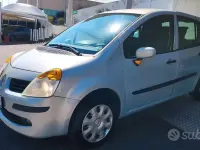 Usata Renault Modus 86 CV (63 kW) 2005 Grigio Monovolume