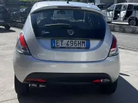 Usata Lancia Ypsilon Silver 69 CV (50 kW) 2013 Argento Utilitaria