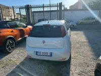 Usado Fiat Punto Lounge 69 CV (50 kW) 2016 Blanco Utilitario