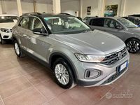 Usata VW T-Roc Style 150 CV (110 kW) 2024 Grigio SUV