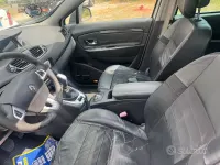 Usata Renault Scenic E-Tech XMOD 110 CV (80 kW) 2012 Bianco Monovolume