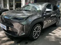 Usata Toyota Yaris Cross Lounge 92 CV (67 kW) 2022 Grigio SUV