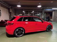 Usata Audi A3 S-Line 150 CV (110 kW) 2016 Rosso Berlina