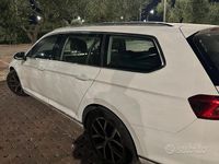 Usata VW Passat Executive 150 CV (110 kW) 2019 Bianco Station wagon