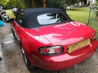 Usata Mazda MX5 160 CV (117 kW) 2006 Rosso Cabrio