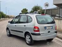 Usata Renault Scénic 107 CV (78 kW) 2000 Grigio Monovolume
