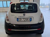 Gebraucht Lancia Ypsilon 69 PS (50 kW) 2010 Schwarz Kleinwagen