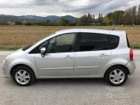 Usata Renault Grand Modus Dynamique 85 CV (62 kW) 2009 Grigio Monovolume