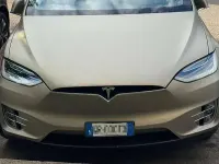 Usata Tesla Model X 158 kW (215 CV) 2018 Oro SUV