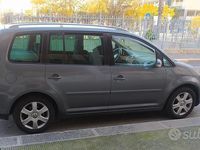 Usata VW Touran 101 CV (74 kW) 2004 Grigio Monovolume