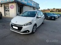 Usata Peugeot 208 Active 75 CV (55 kW) 2018 Bianco Utilitaria