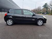 Usata Renault Clio II LE 101 CV (74 kW) 2008 Nero Berlina