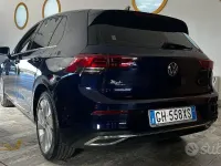 Usata VW Golf VIII Style 116 CV (85 kW) 2022 Bluazzurro Berlina