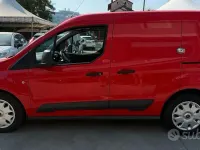 Usata Ford Transit Connect Trend 120 CV (88 kW) 2017 Rosso Monovolume