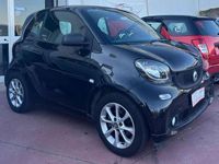 Usata Smart ForTwo Coupé 71 CV (52 kW) 2016 Nero Utilitaria
