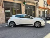 Usado Renault Mégane GT Line GT-Line 110 CV (80 kW) 2011 Blanco Coupe