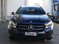 Usata Mercedes GLA200 Sport 136 CV (100 kW) 2017 Blu/azzurro SUV