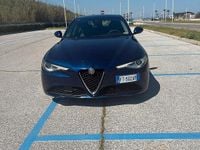 Usata Alfa Romeo Giulia 190 CV (139 kW) 2018 Blu Berlina