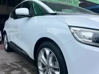 Usado Renault Scénic IV Bose Edition 110 CV (80 kW) 2017 Blanco Monovolumen