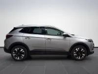 Usata Opel Grandland X Innovation 131 CV (96 kW) 2019 Anvil grey SUV