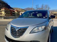 Usata Lancia Ypsilon Platinum 69 CV (50 kW) 2011 Argento Utilitaria