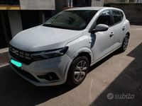 Usata Dacia Sandero 101 CV (74 kW) 2024 Bianco Utilitaria