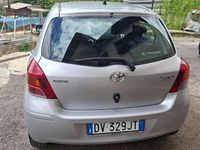 Usata Toyota Yaris Cool 101 CV (74 kW) 2009 Utilitaria
