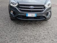 Usata Ford Kuga 120 CV (88 kW) 2019 Grigio SUV