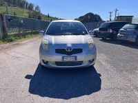 Usata Toyota Yaris 90 CV (66 kW) 2008 Grigio Utilitaria