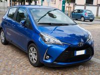 Usata Toyota Yaris Active 69 CV (50 kW) 2018 Blu Utilitaria