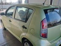 Usata Daihatsu Sirion 69 CV (50 kW) 2006 Verde Utilitaria