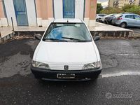 Usata Peugeot 106 50 CV (36 kW) 1996 Bianco Utilitaria