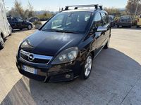 Usata Opel Zafira Cosmo 101 CV (74 kW) 2005 Nero Monovolume