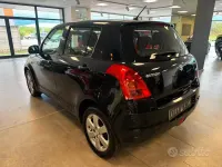 Usata Suzuki Swift GL 92 CV (67 kW) 2009 Nero Utilitaria