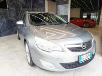 Usata Opel Astra Cosmo 125 CV (91 kW) 2011 Grigio Station wagon