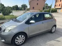 Usata Toyota Yaris Sol 90 CV (66 kW) 2008 Grigio Utilitaria