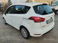 Usata Ford B-MAX 90 CV (66 kW) 2015 Bianco Monovolume