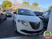 Usata Lancia Ypsilon Silver 84 CV (61 kW) 2014 Bianco Utilitaria