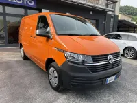 Usado VW Transporter 110 CV (80 kW) 2021 Naranja Van