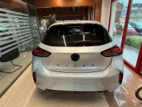 Usata Opel Corsa 101 CV (74 kW) 2025 Argento Utilitaria
