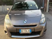 Usata Renault Clio III 75 CV (55 kW) 2009 Marrone Berlina