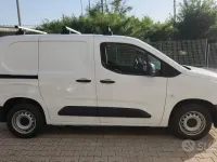 Usata Toyota Proace City 120 CV (88 kW) 2022 Bianco Monovolume