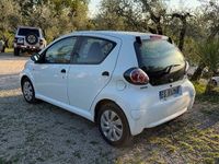 Usata Toyota Aygo Connect Style 67 CV (49 kW) 2014 Bianco Utilitaria